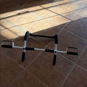 Black and White Doorway Pull-Up Bar